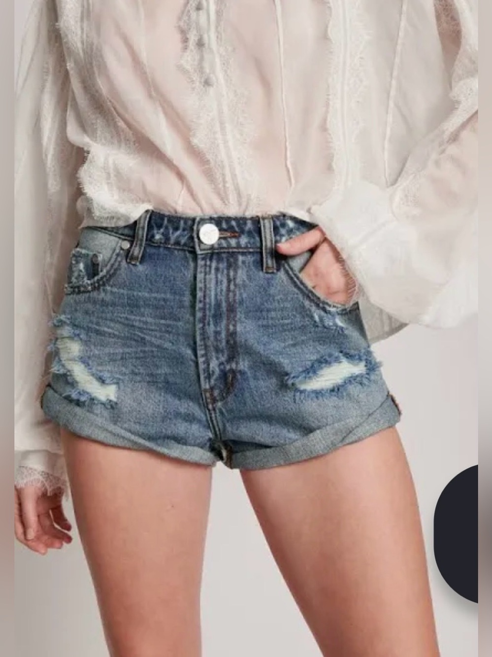 NWT One Teaspoon Bandits Mid Waist Distressed Denim Shorts Cuffed Hem Venice 30